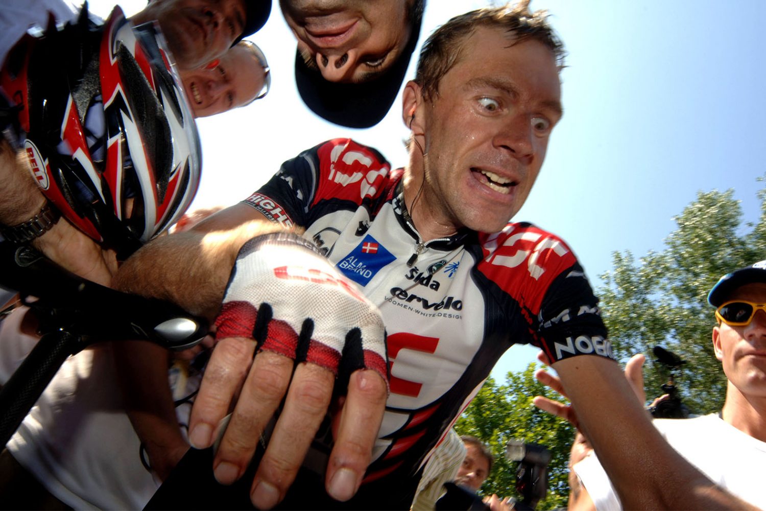 Jens Voigt shows emotion after winning a stage in the Tour de France 2006