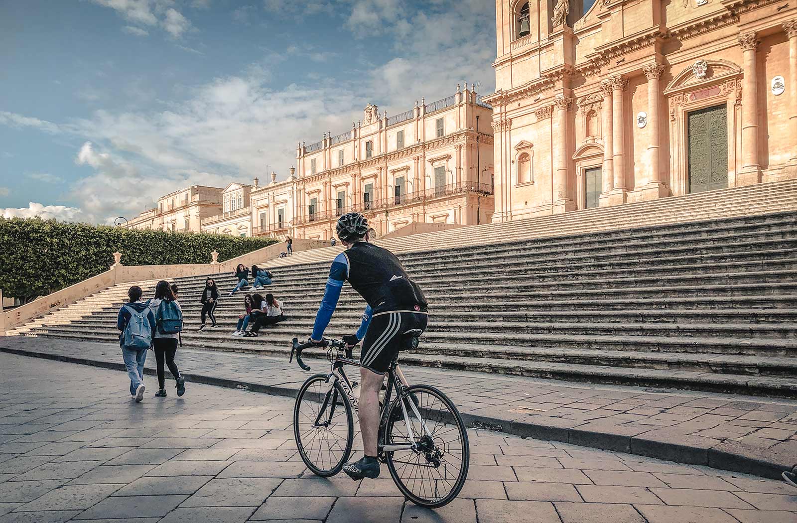 Riding-in-noto-sicily