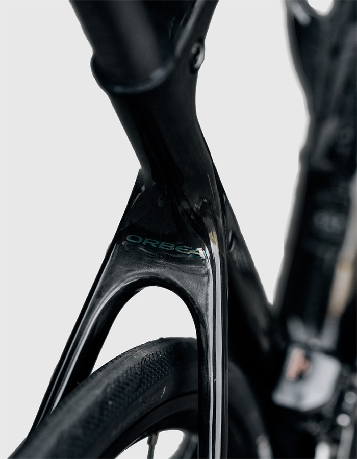 Orbea Orca detail logo - Racing bikes of 2021